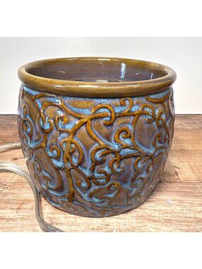 Yankee Candle Scroll Patterned Ceramic Electric Wax Warmer Blue & Brown
